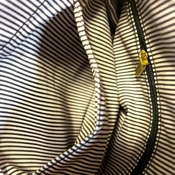 Deluxity Los Angeles Yellow Vegan Peta approved Women Crossbody Messenger - Picture 17 of 17